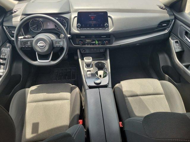 Nissan Rogue  2024