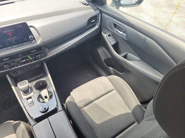 Nissan Rogue  2024