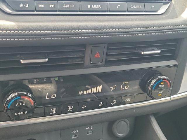 Nissan Rogue  2024