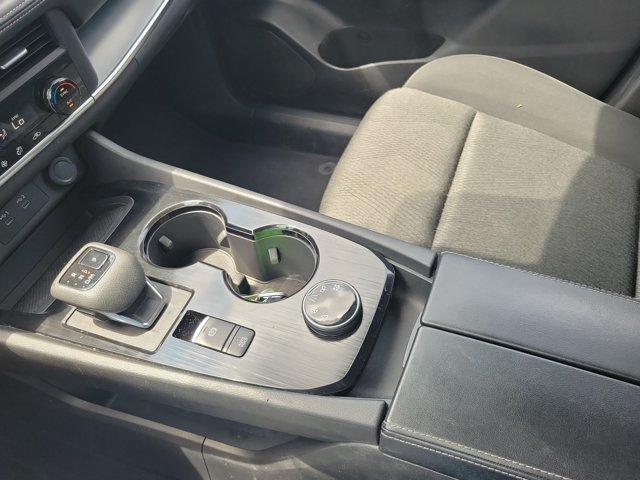 Nissan Rogue  2024