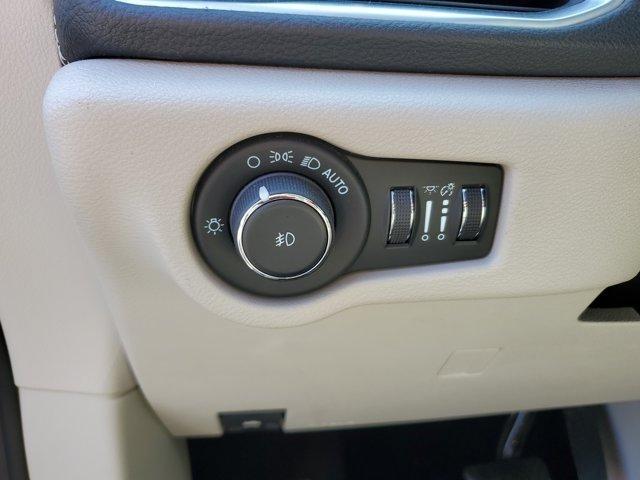 Chrysler Pacifica  2021