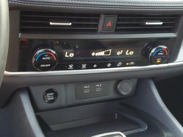 Nissan Rogue  2025