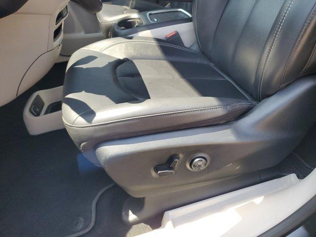 Chrysler Pacifica  2024