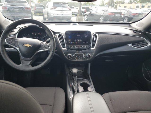Chevrolet Malibu photo 9