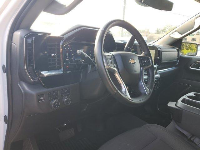 Chevrolet Silverado 1500  2025