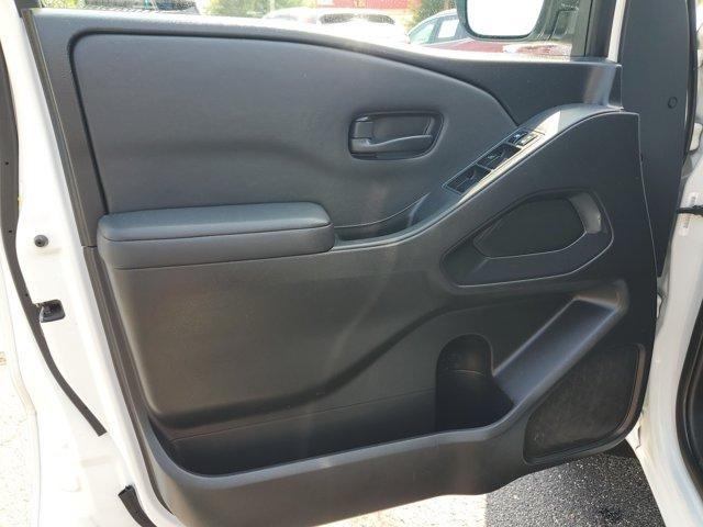 Nissan Frontier  2022