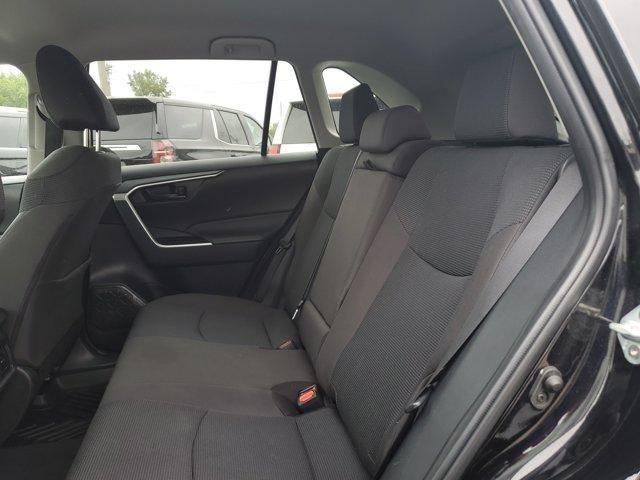 Toyota RAV4  2025