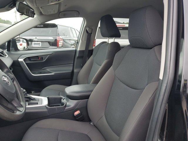 Toyota RAV4  2025