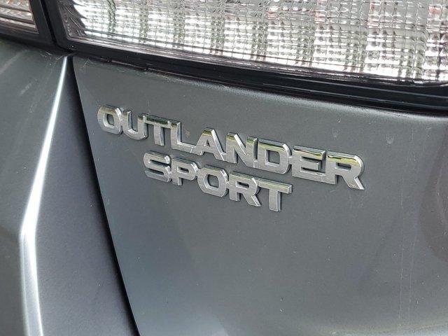Mitsubishi Outlander Sport  2025