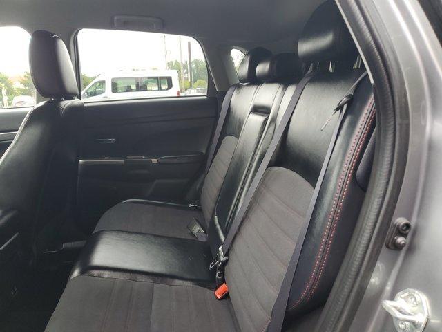 Mitsubishi Outlander Sport  2025