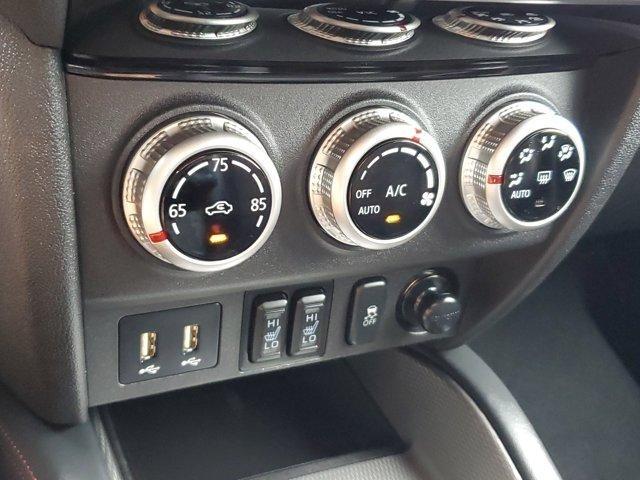 Mitsubishi Outlander Sport  2025