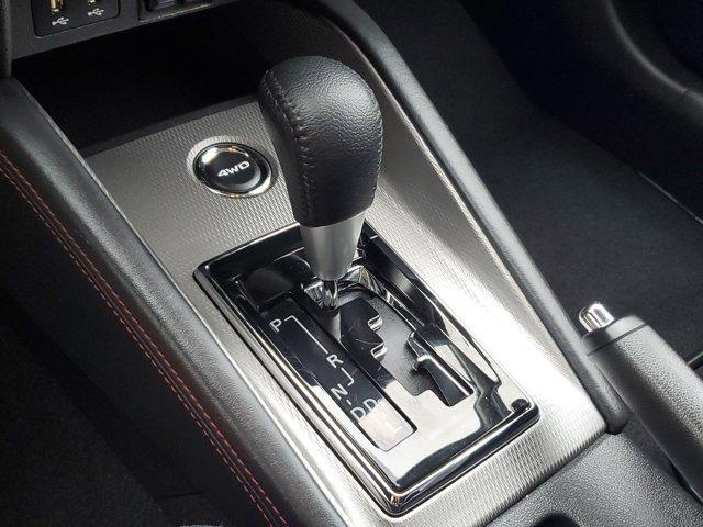 Mitsubishi Outlander Sport  2025