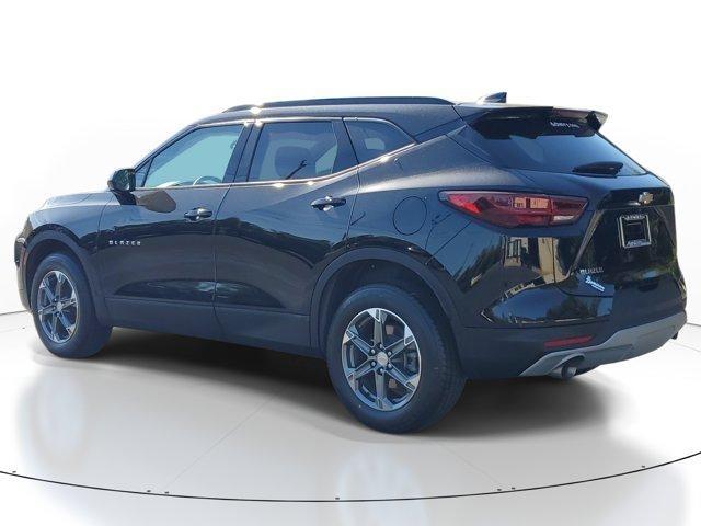 Chevrolet Blazer photo 3