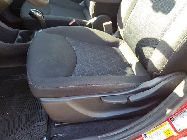Chevrolet Spark photo 12