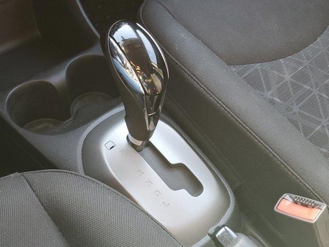 Chevrolet Spark photo 24
