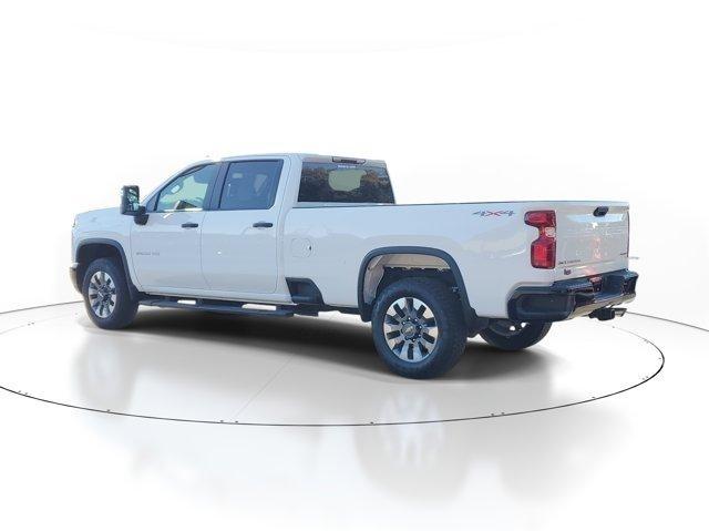 Chevrolet Silverado HD photo 3