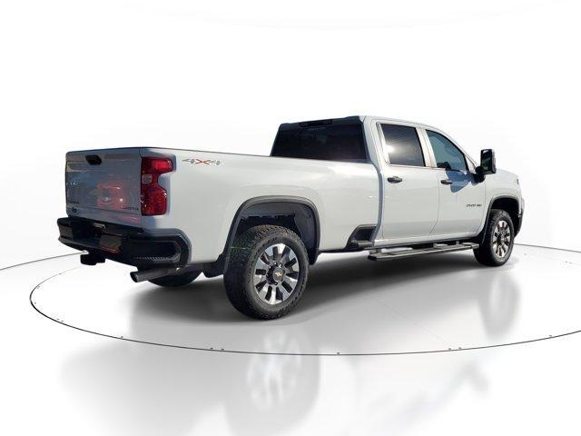 Chevrolet Silverado HD photo 4