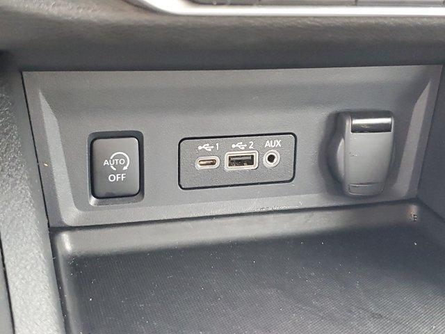 Nissan Sentra  2025
