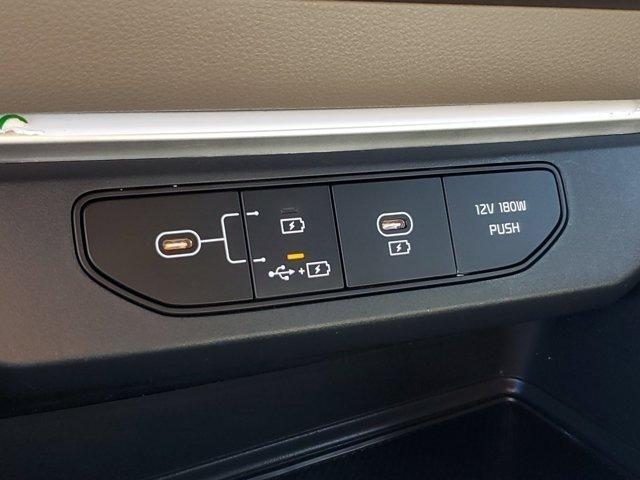 Kia Carnival  2025