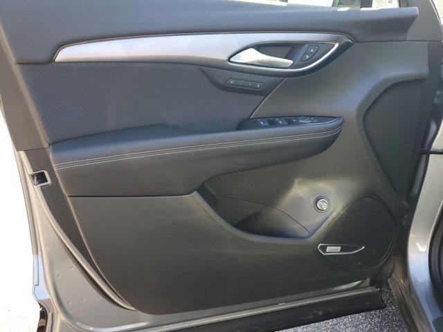 Buick Envision photo 11