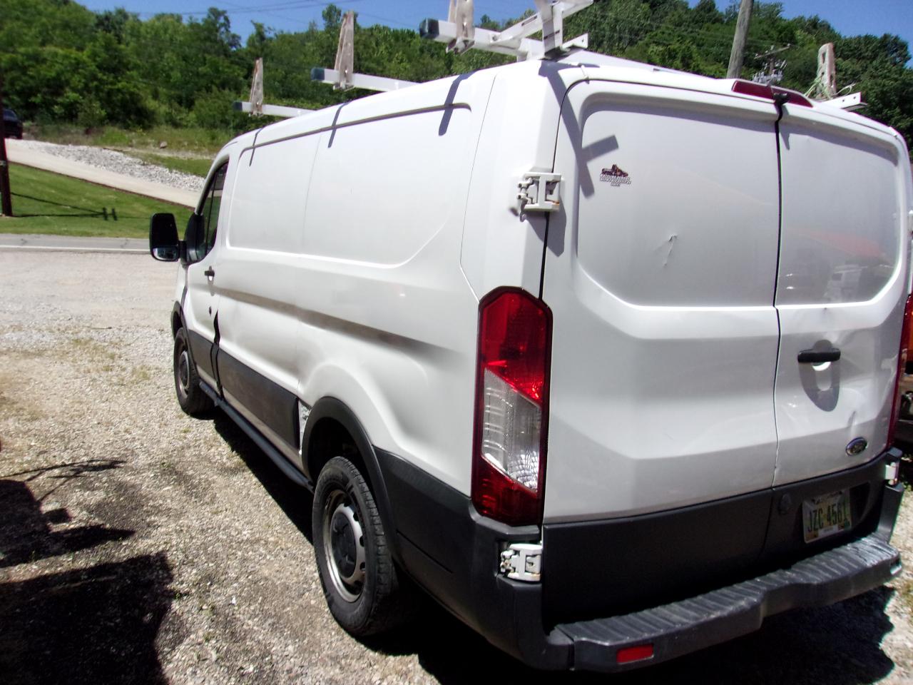 Ford Transit Van T-250 130" Low Rf 9000 GVWR Swing-Out RH Dr 2017