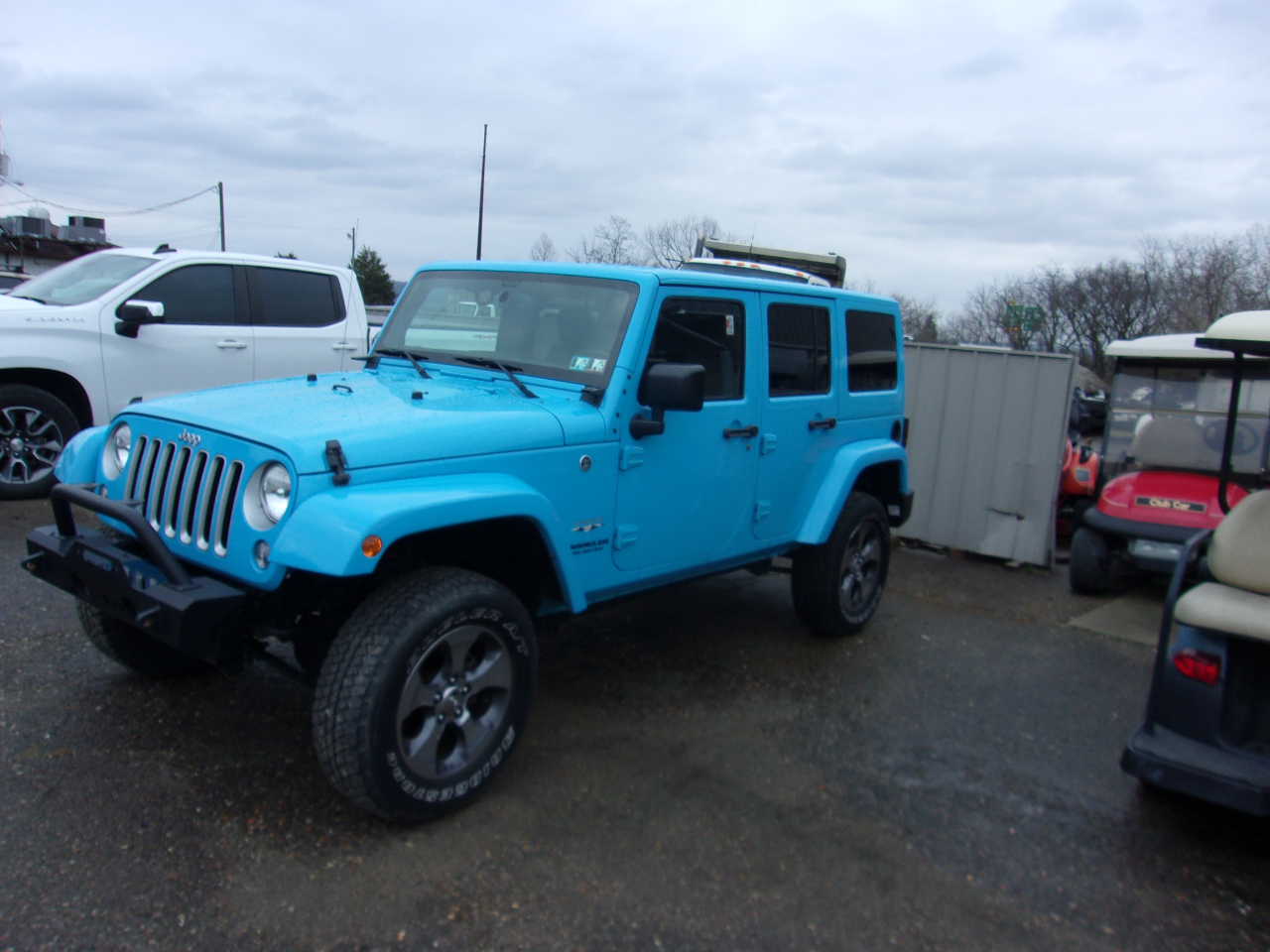 2017 Jeep Wrangler Unlimited Sahara's photo