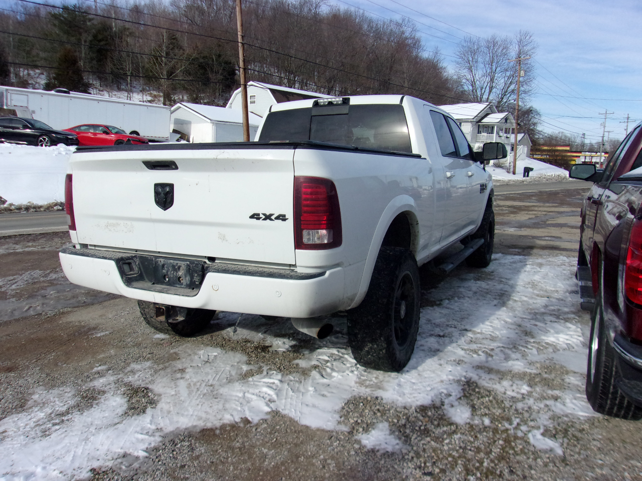 RAM 2500 Laramie 4x4 Mega Cab 6'4" Box 2018