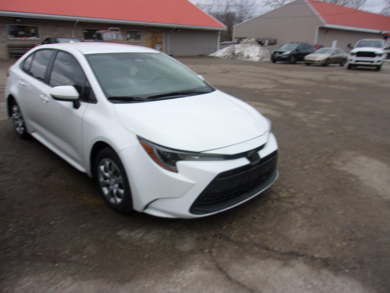 Toyota Corolla LE CVT (Natl) 2024