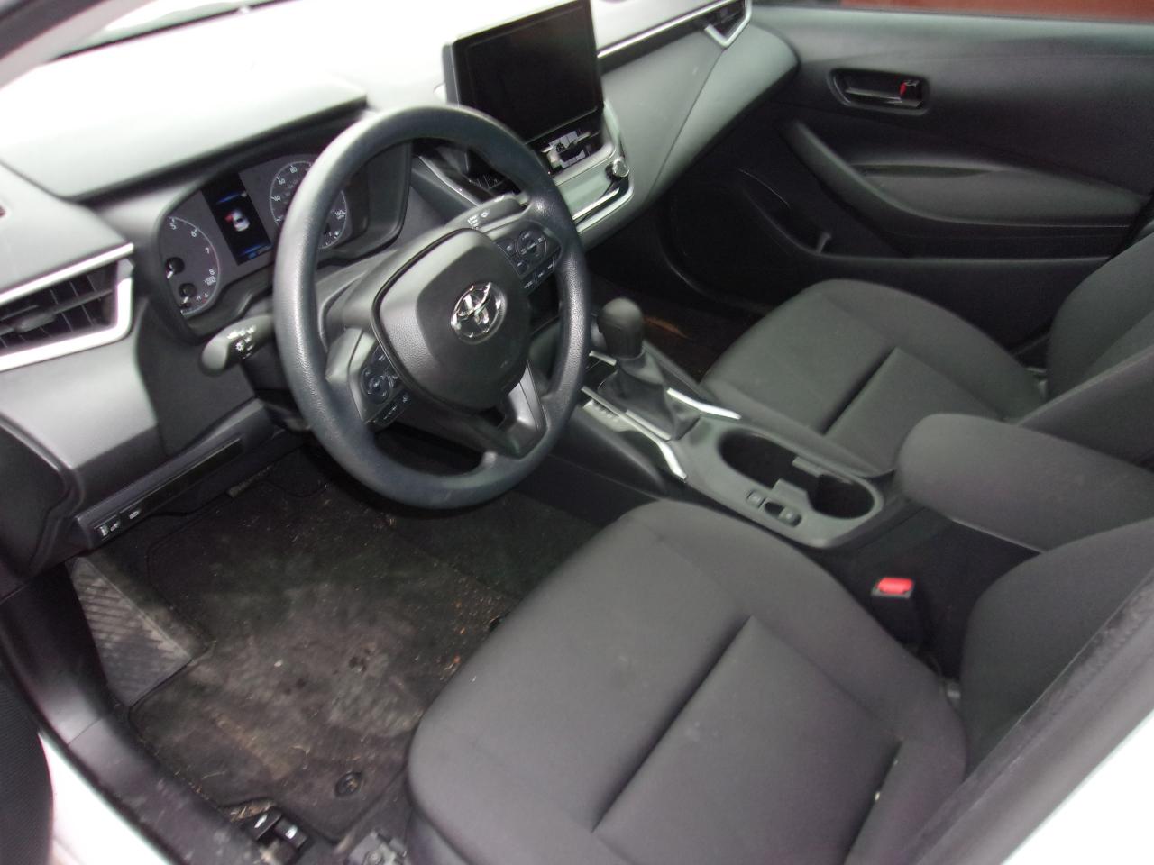 Toyota Corolla LE CVT (Natl) 2024