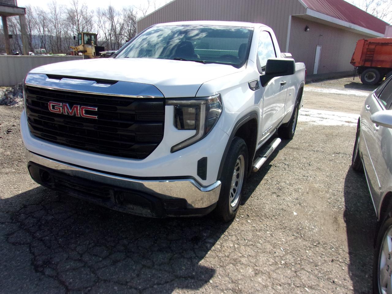 GMC Sierra 1500 4WD Reg Cab 140" Pro 2022
