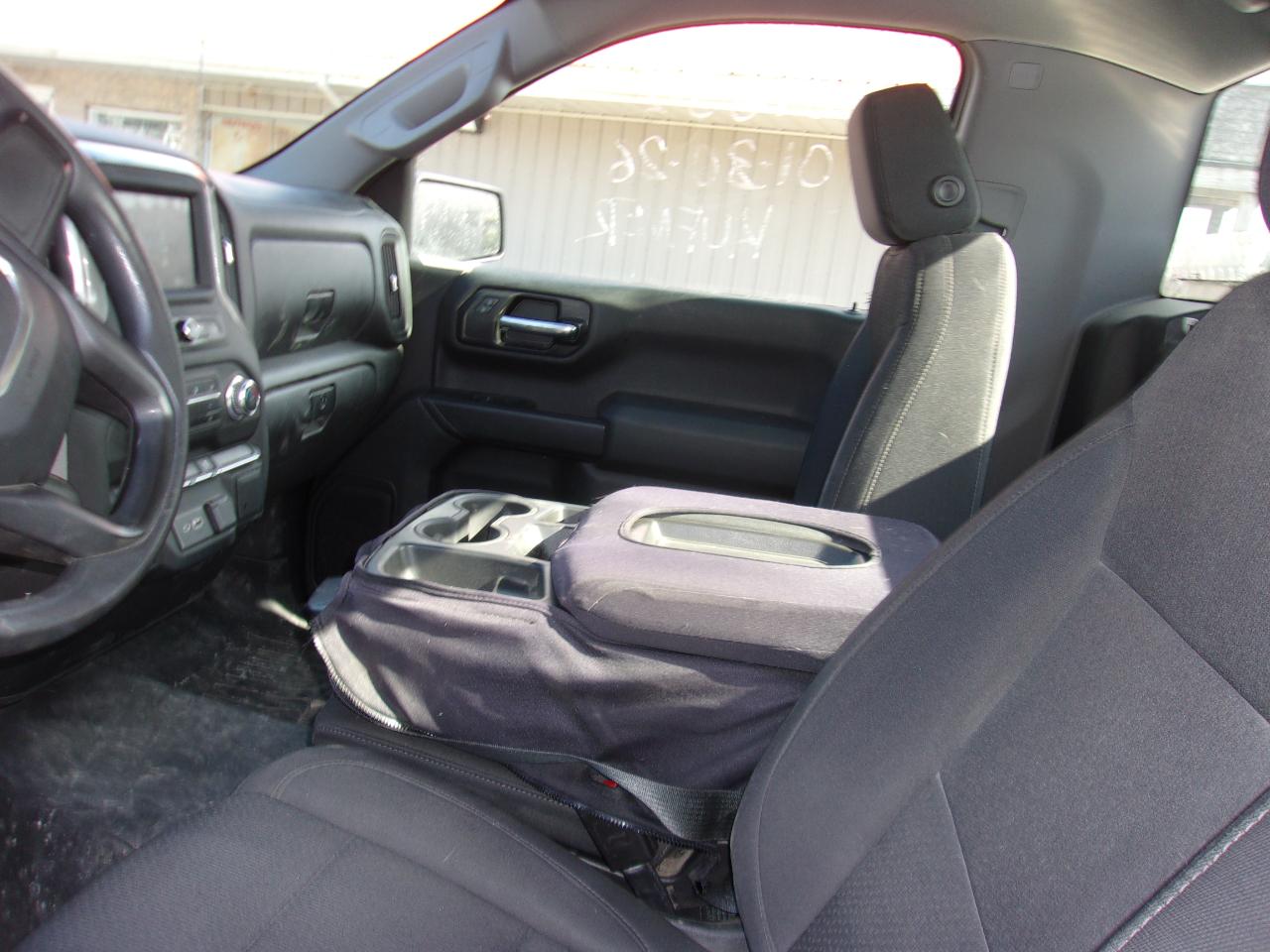 GMC Sierra 1500 4WD Reg Cab 140" Pro 2022