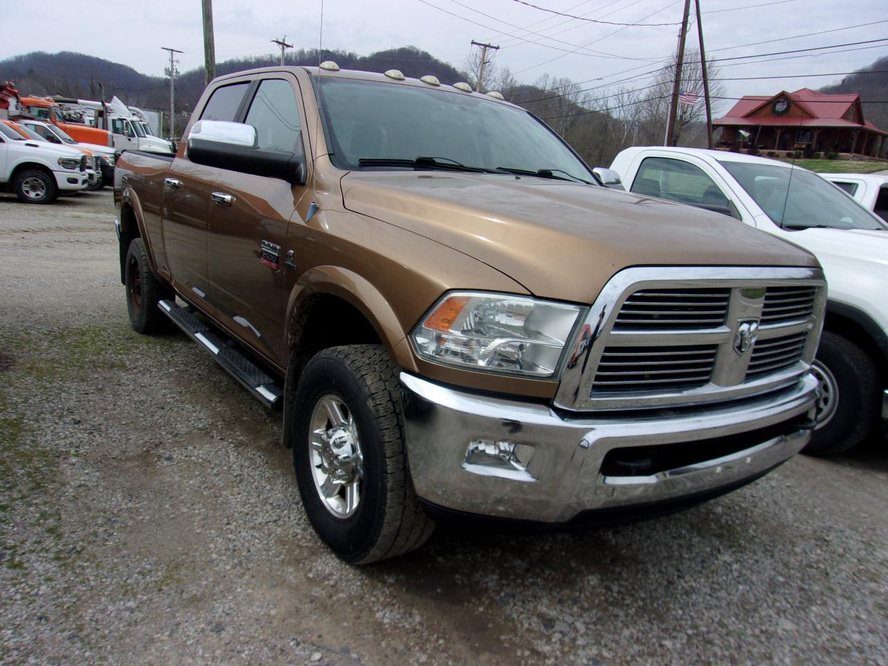 RAM 2500 4WD Crew Cab 149" Laramie 2012