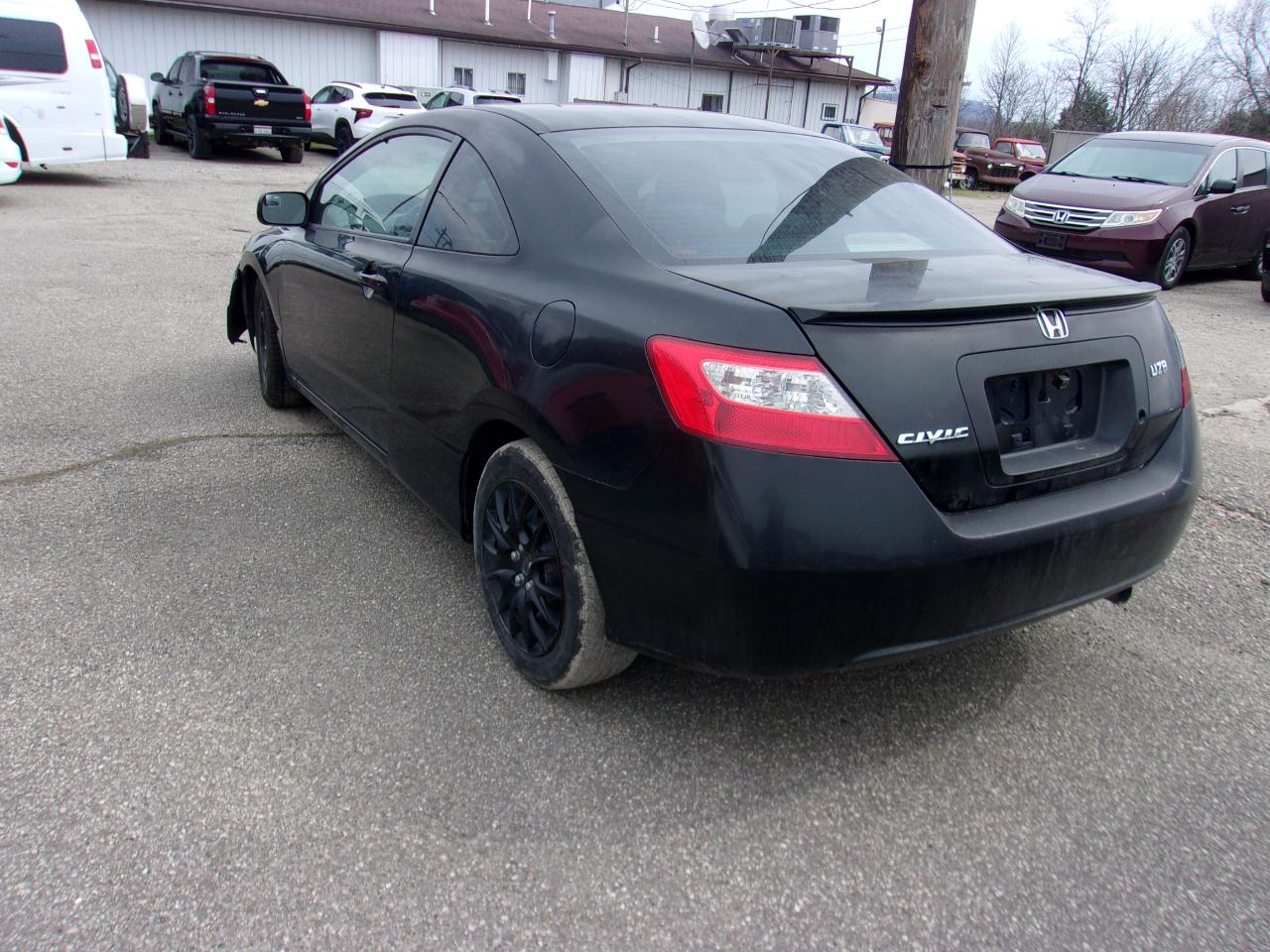 Honda Civic Cpe 2dr Auto LX 2011