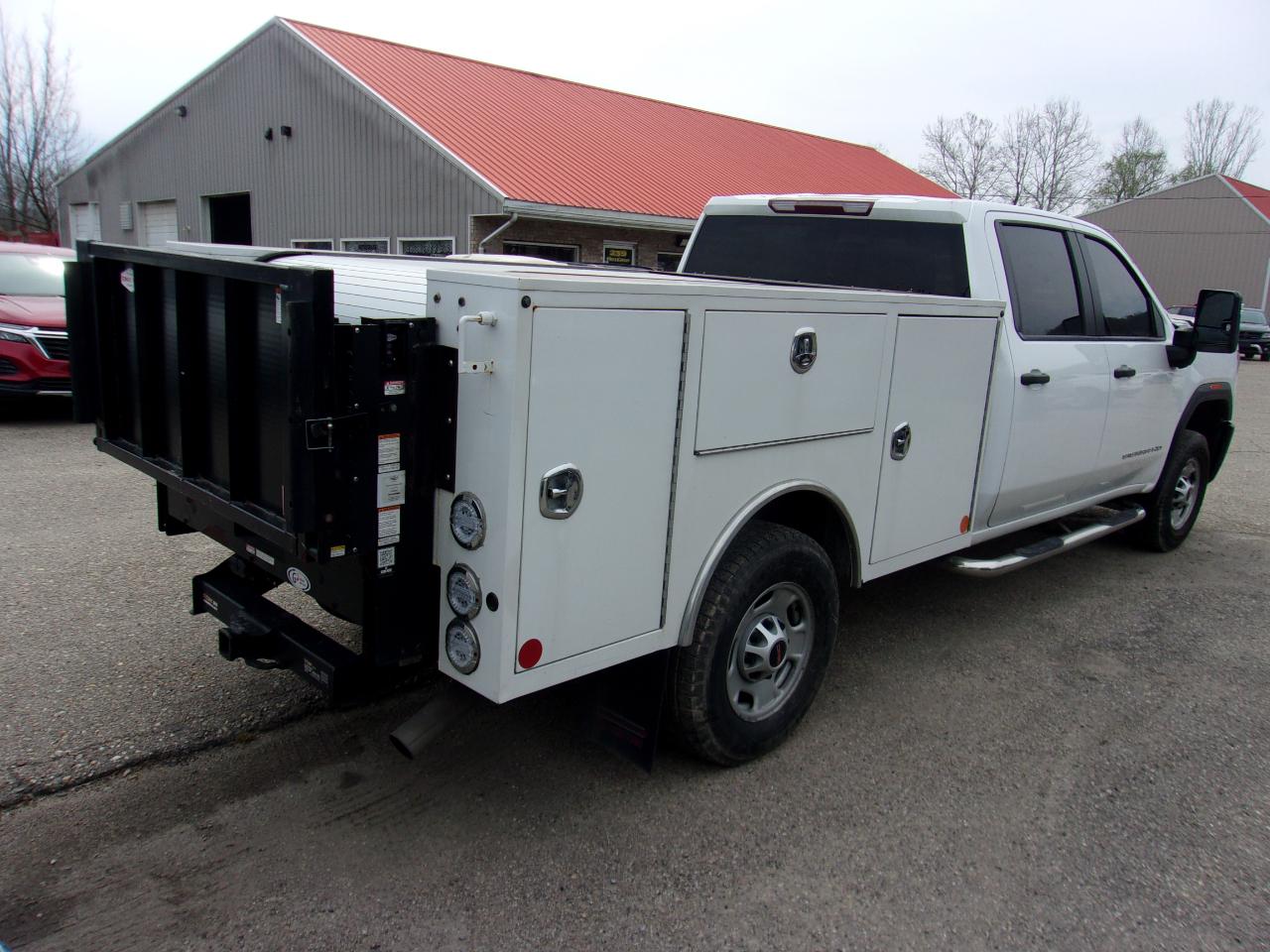 GMC Sierra 2500HD 4WD Crew Cab 172" Pro 2024