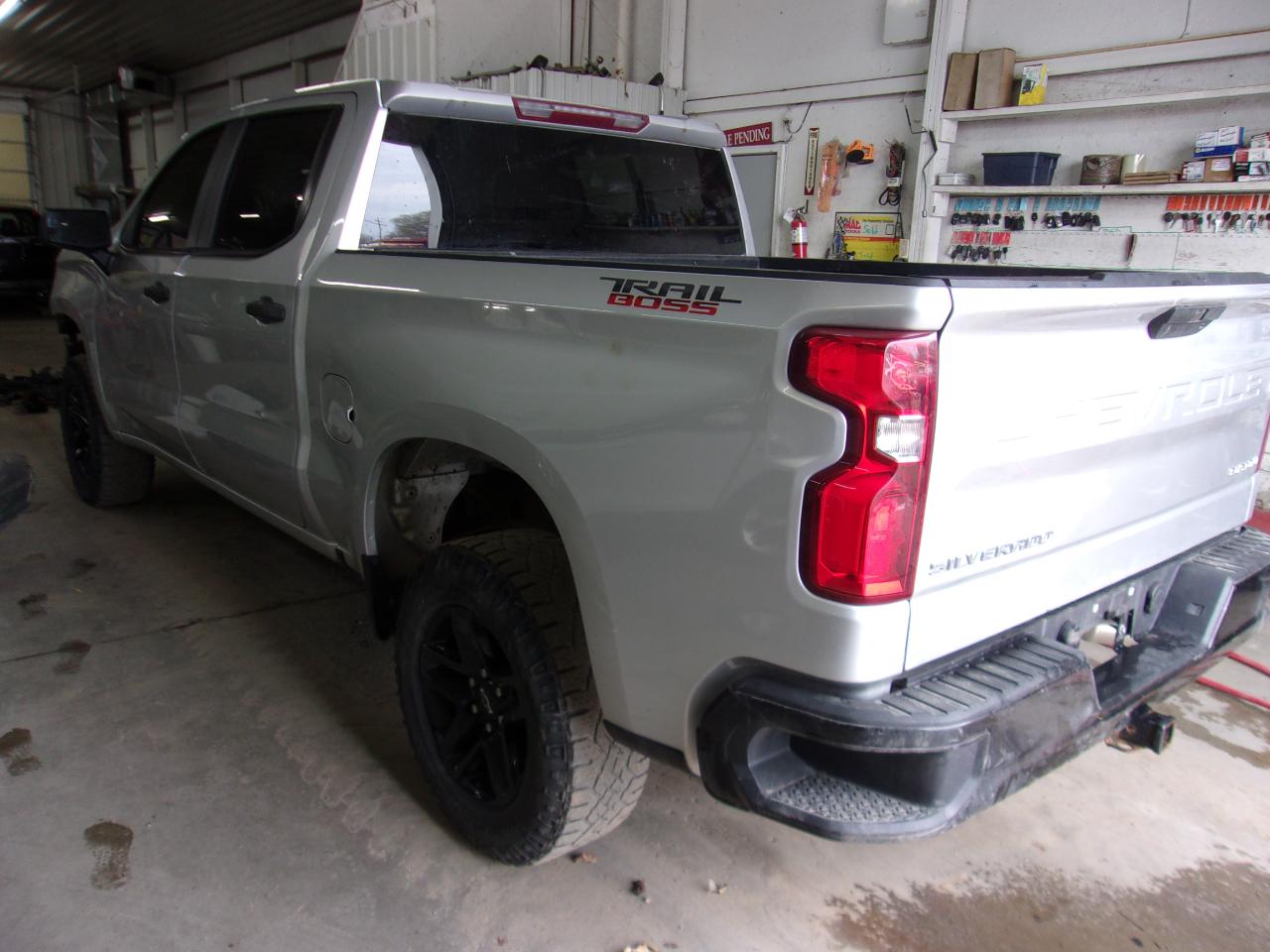 Chevrolet Silverado 1500 4WD Crew Cab 147" Custom Trail Boss 2020