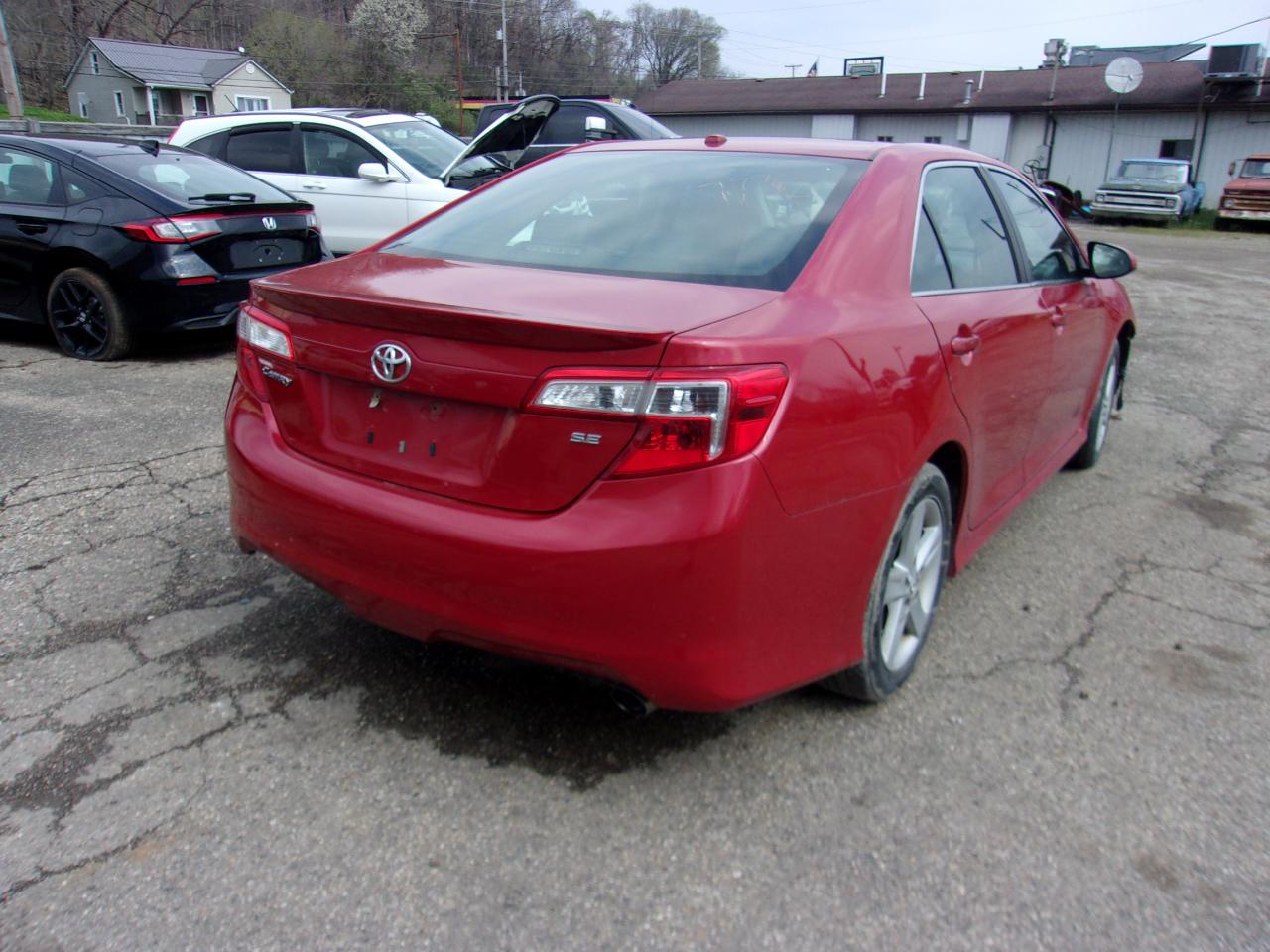 Toyota Camry 4dr Sdn I4 Auto SE Sport Limited Edition (Natl) 2012