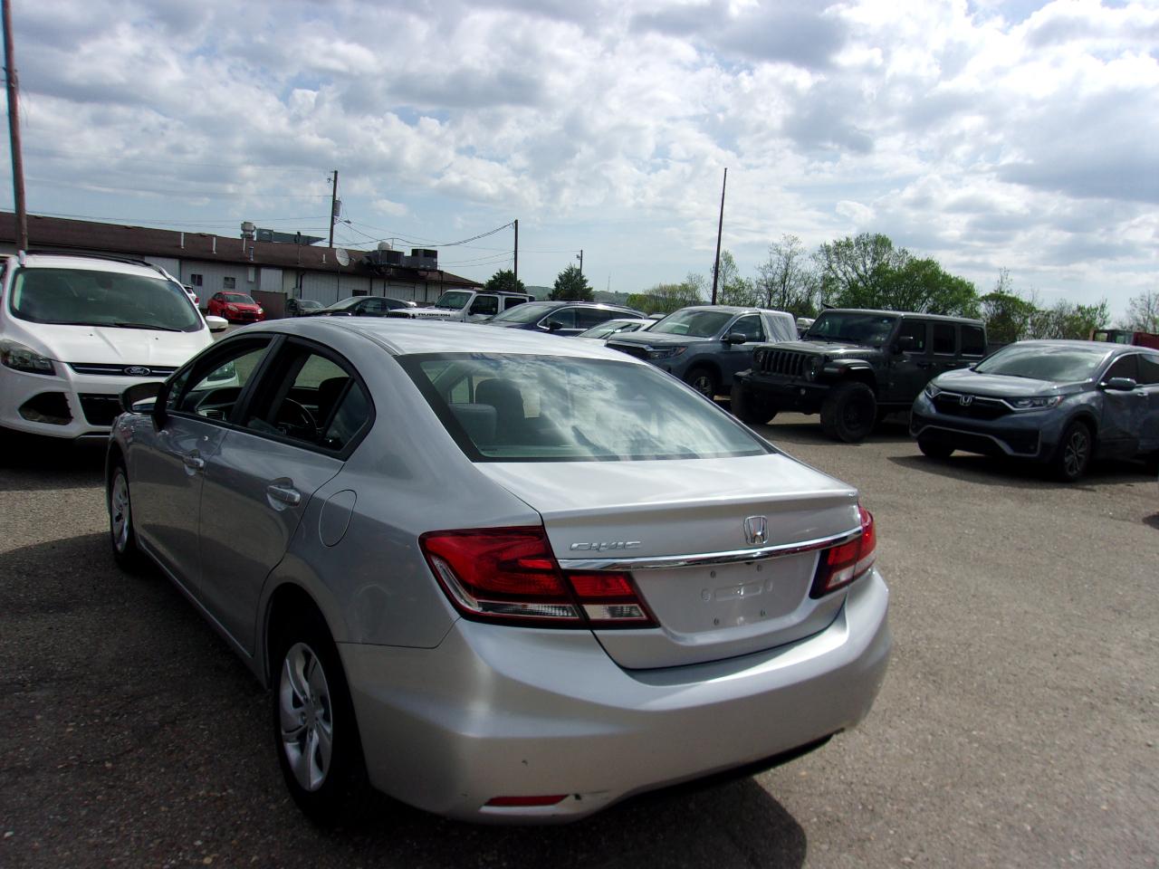 Honda Civic Sedan 4dr CVT LX 2015
