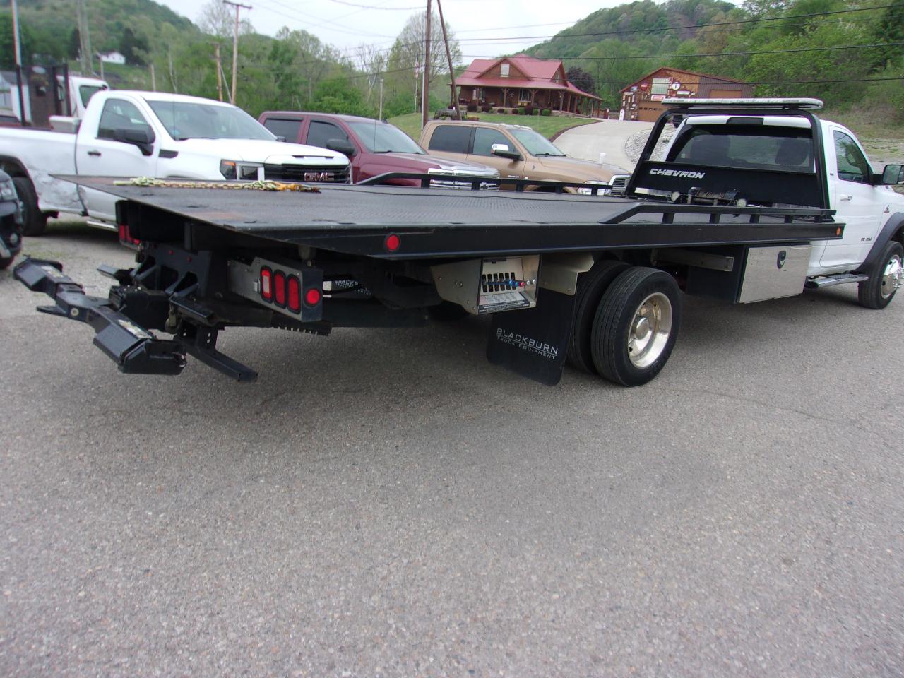 RAM 5500 Chassis Cab SLT 4x2 Reg Cab 120" CA 204.5" WB 2019