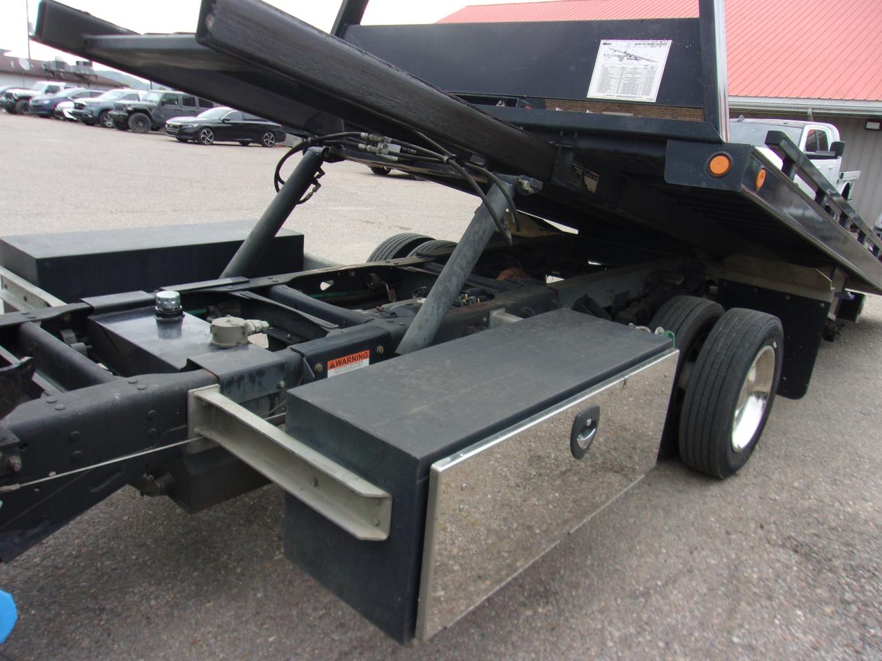 RAM 5500 Chassis Cab SLT 4x2 Reg Cab 120" CA 204.5" WB 2019