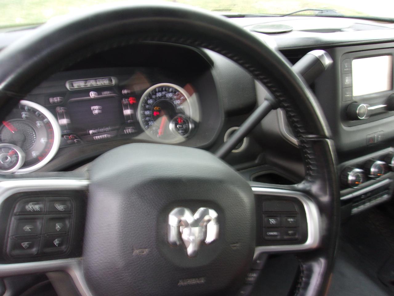 RAM 5500 Chassis Cab SLT 4x2 Reg Cab 120" CA 204.5" WB 2019