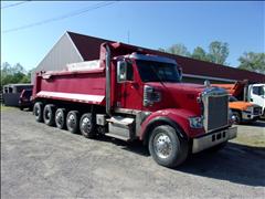 2016 Freightliner FLD120SD 