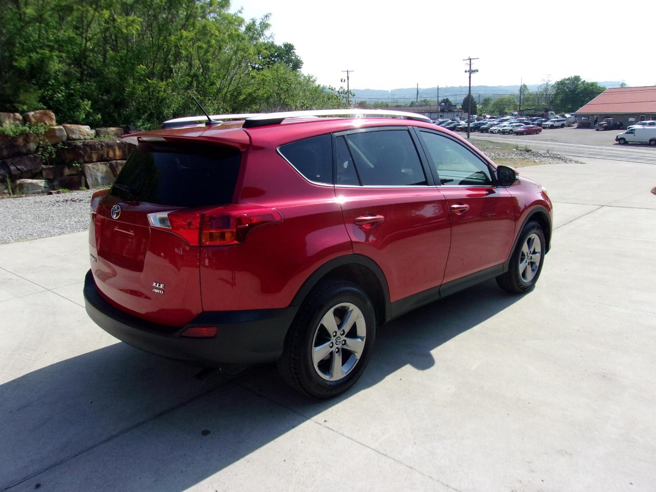 Toyota RAV4 AWD 4dr XLE (Natl) 2015