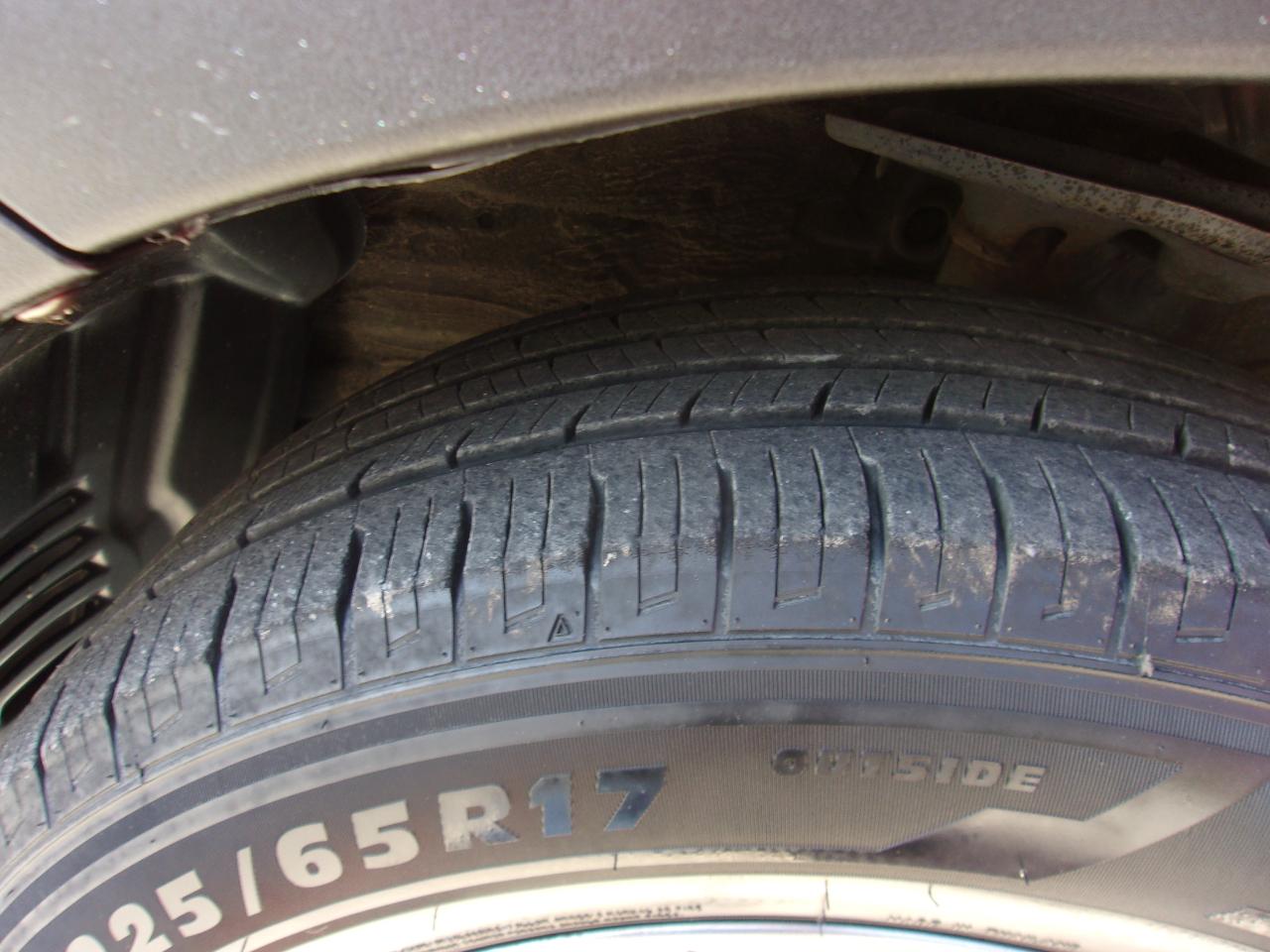 Toyota RAV4 AWD 4dr XLE (Natl) 2015