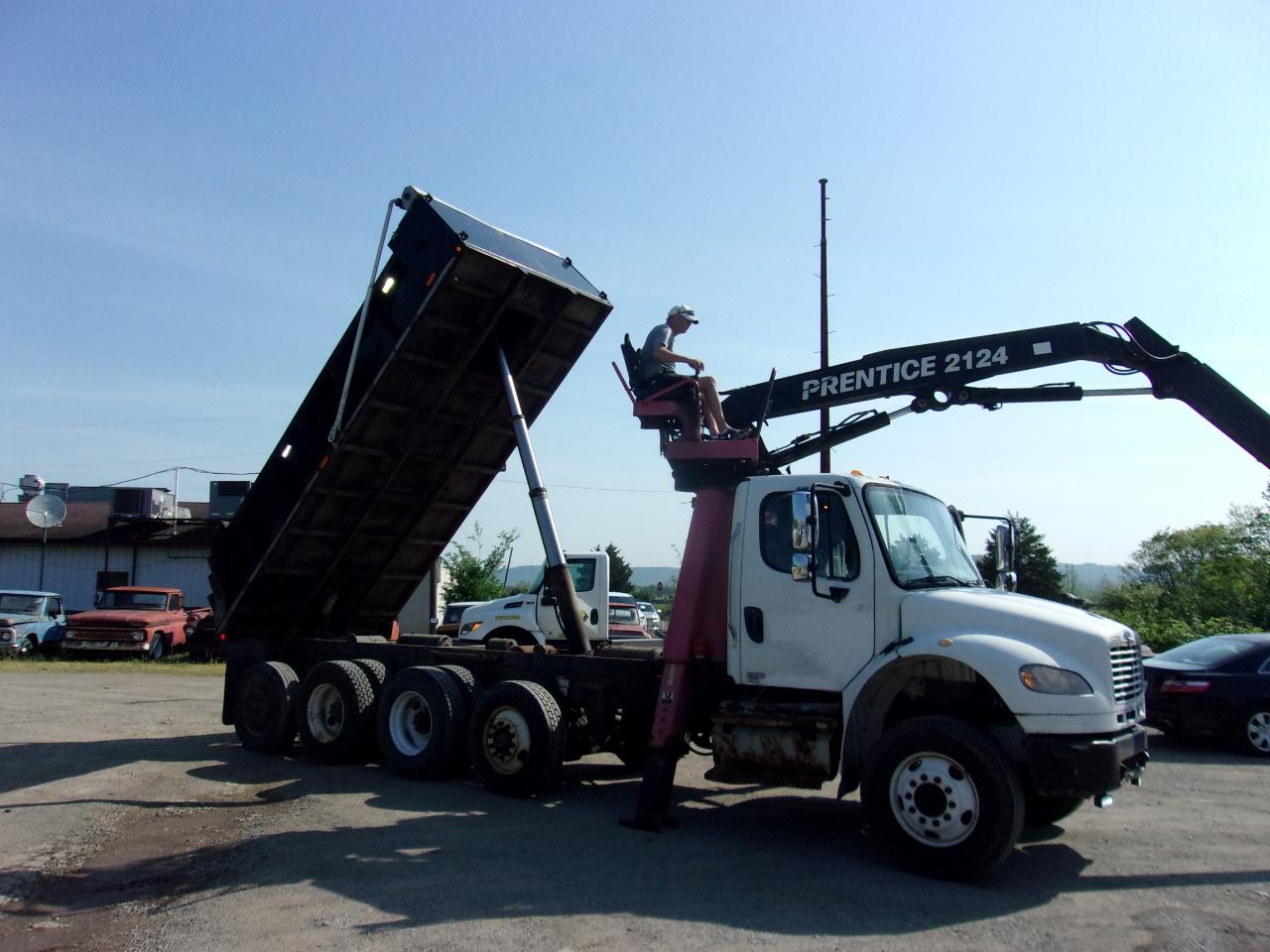 Freightliner M2 106 Medium Duty  2012