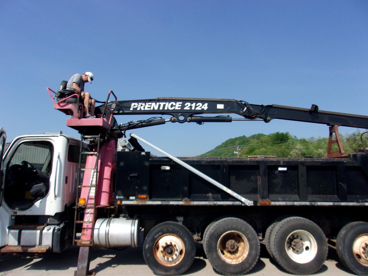 Freightliner M2 106 Medium Duty  2012