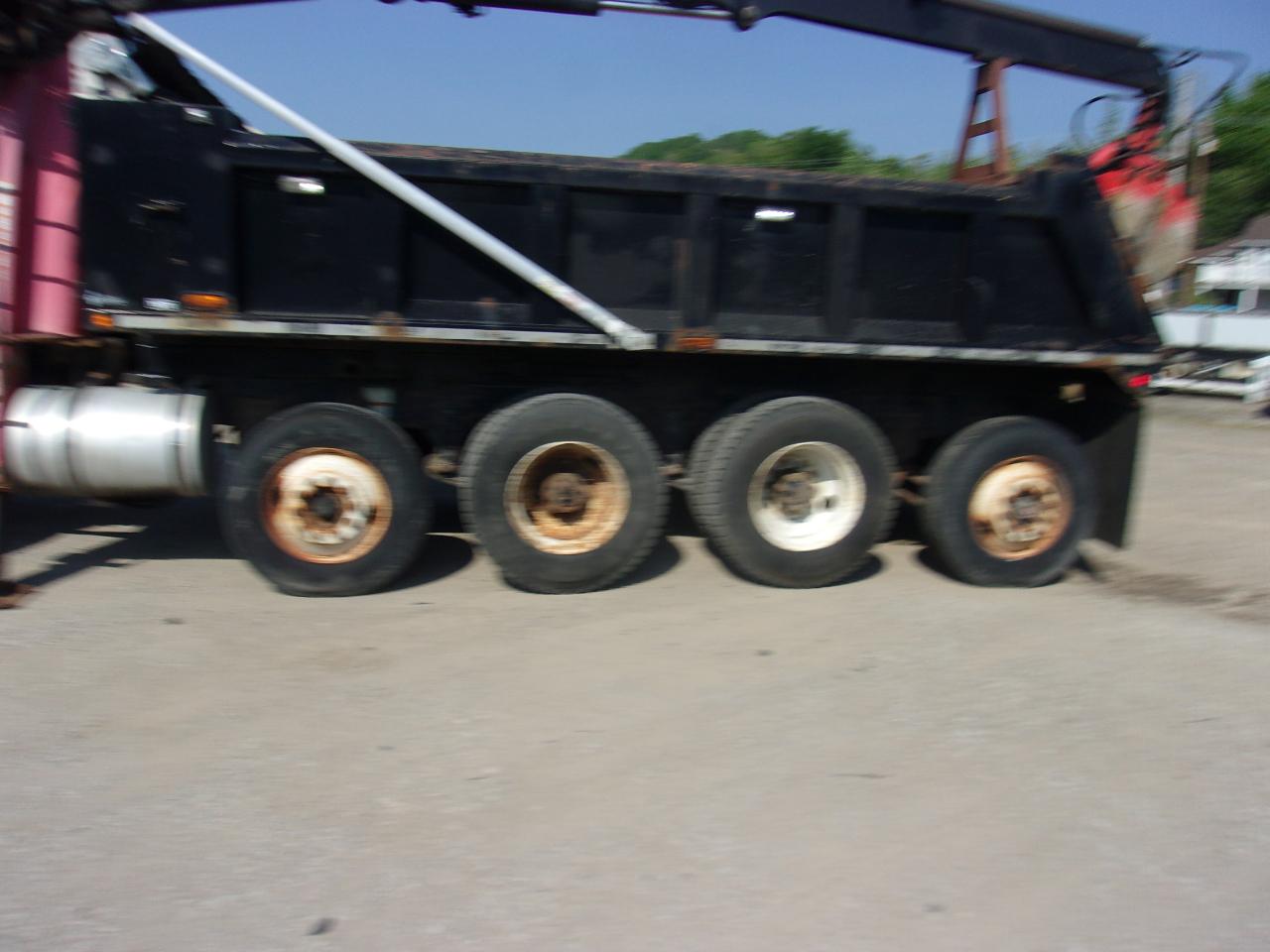 Freightliner M2 106 Medium Duty  2012