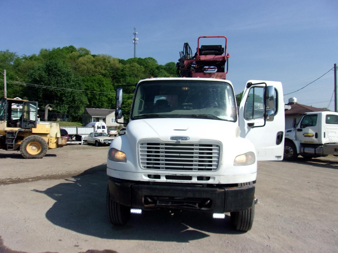 Freightliner M2 106 Medium Duty  2012