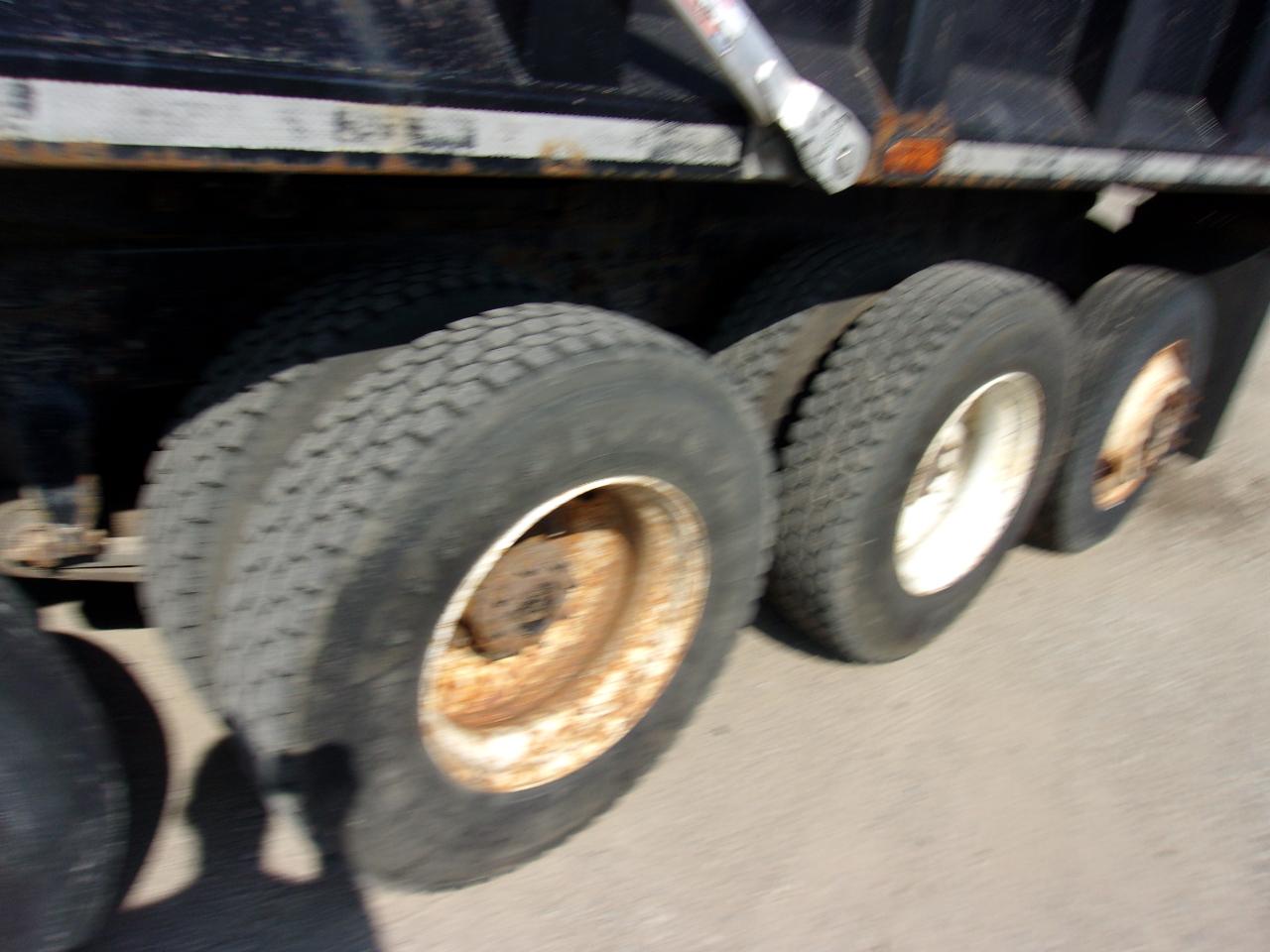 Freightliner M2 106 Medium Duty  2012