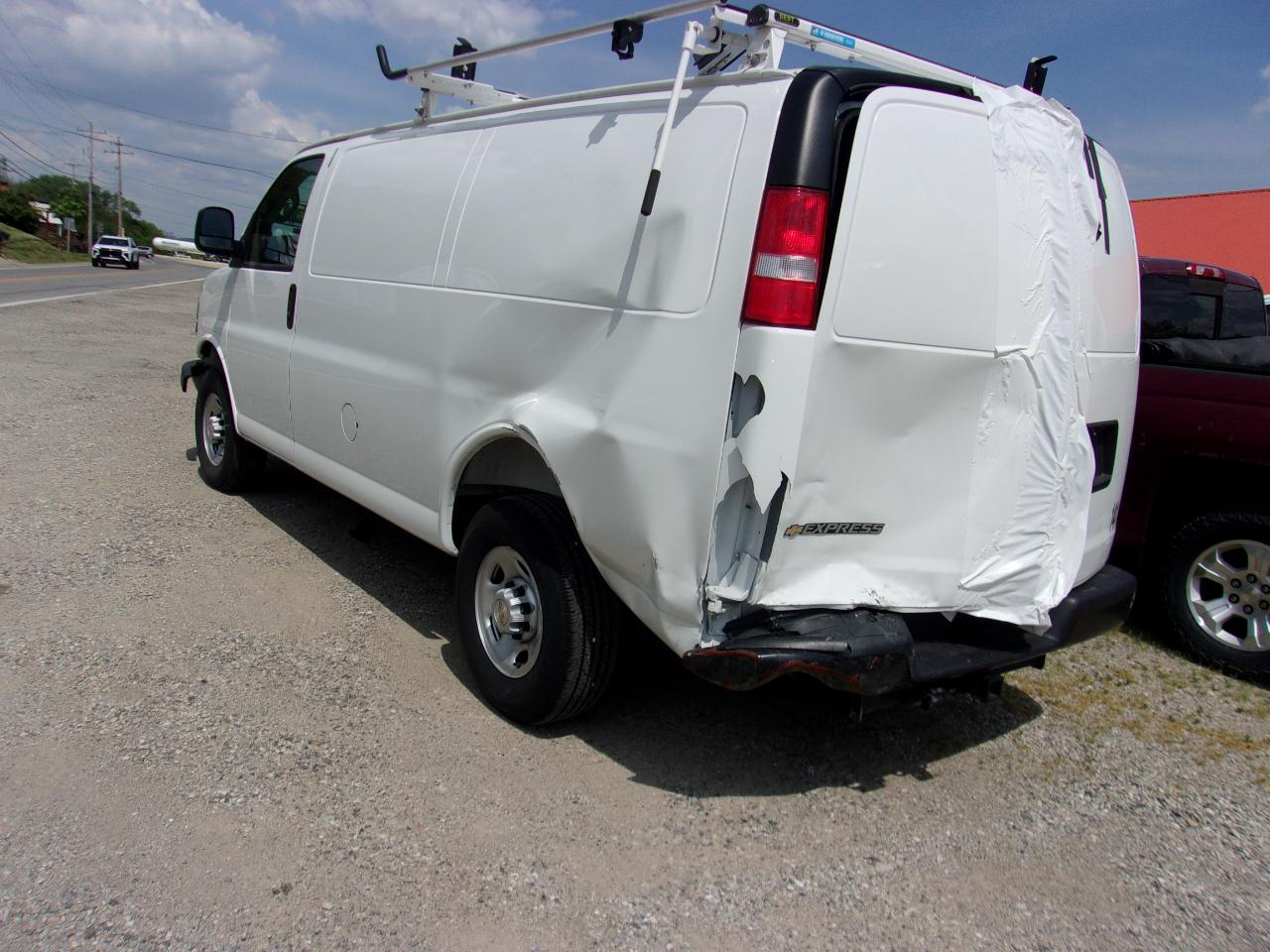 Chevrolet Express Cargo Van RWD 2500 135" 2025