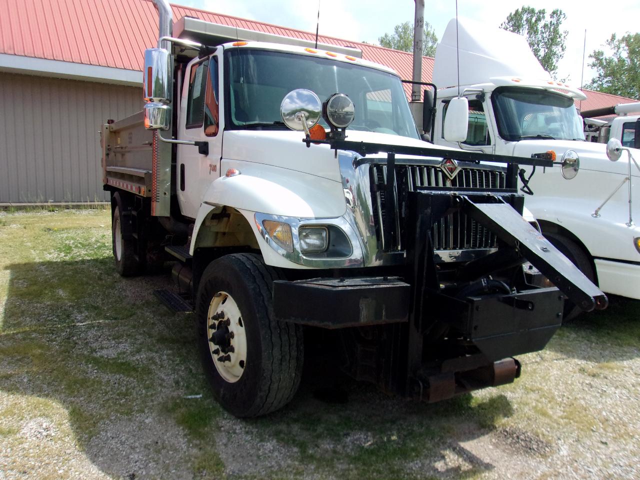 International 7400  2005